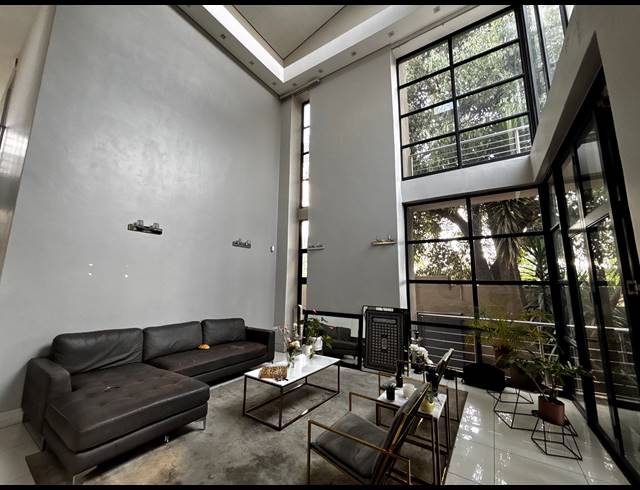 3 BEDROOM CLUSTER FOR SALE IN HOUGHTON ESTATE